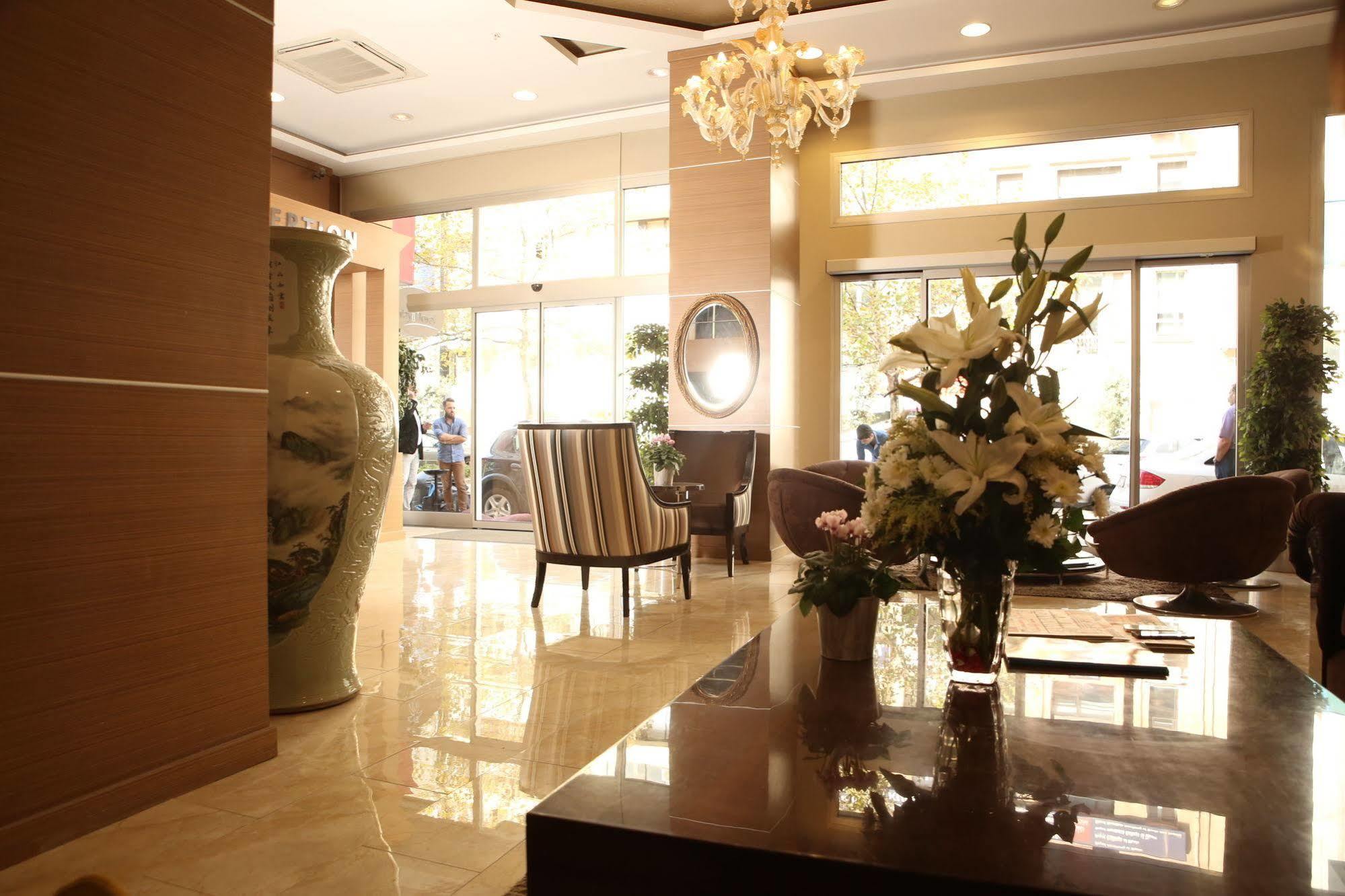Way Hotel อิซมีร์ ภายนอก รูปภาพ